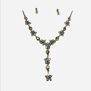 BEAUTIFUL! Austrian Crystal Necklace Earrings Set